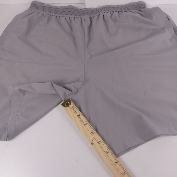 Fabletics The Fundamental Short Mens Large Gray Unlined Stretch Pull On Athletic - Picture 5 of 7
